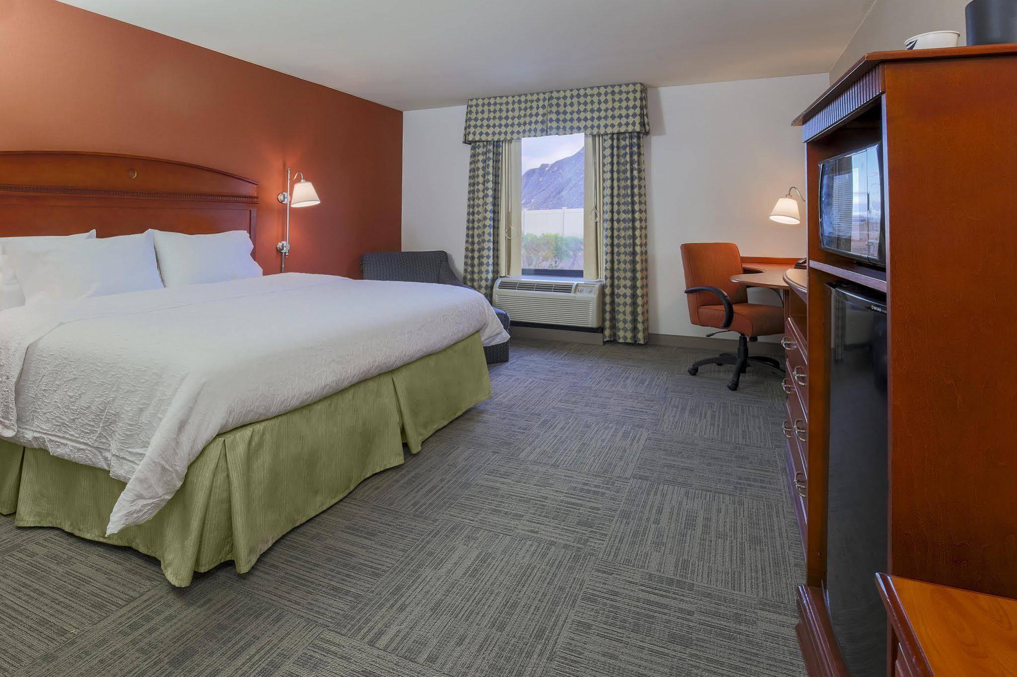 Hampton Inn & Suites Providence / Smithfield Exteriör bild