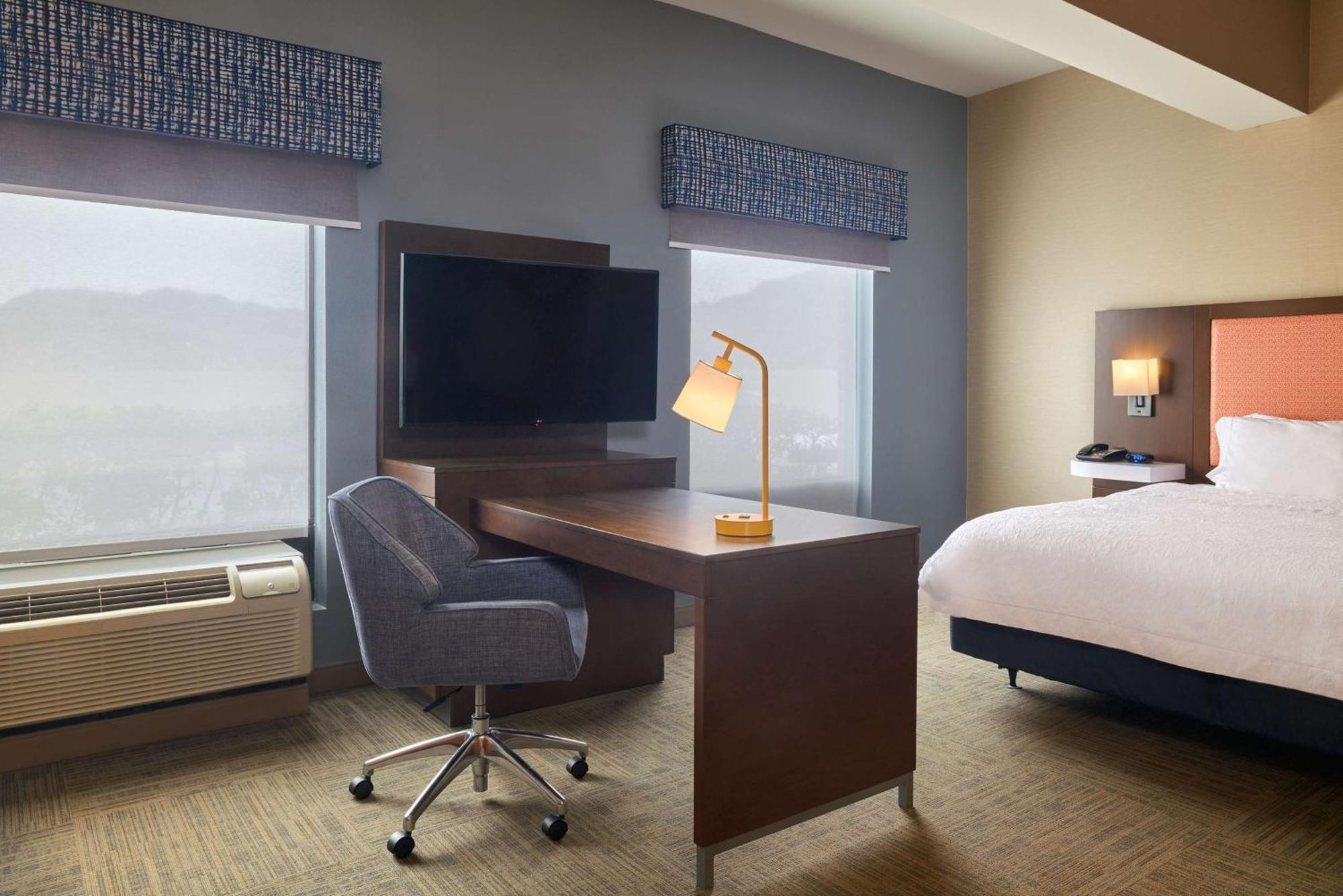 Hampton Inn & Suites Providence / Smithfield Exteriör bild