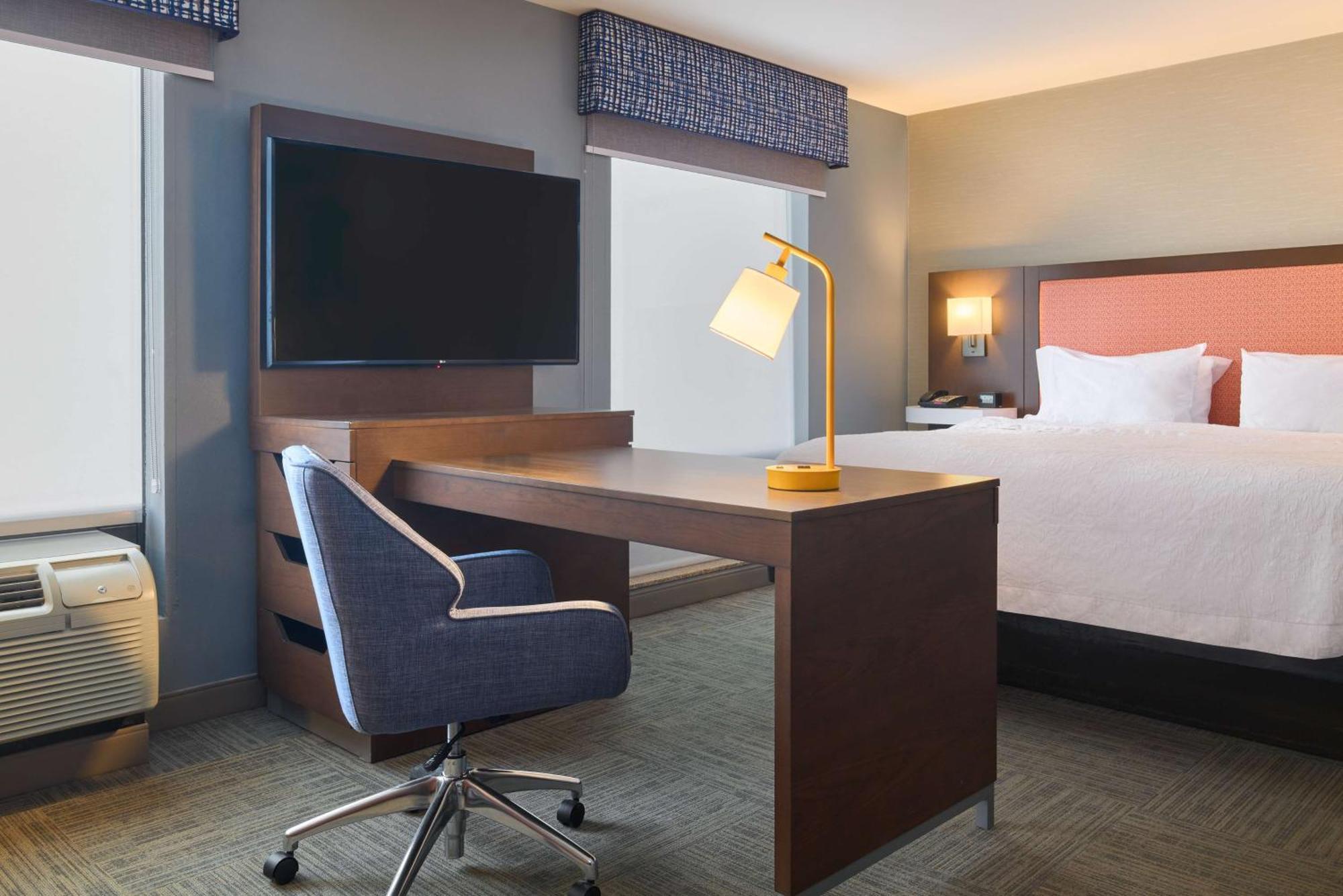 Hampton Inn & Suites Providence / Smithfield Exteriör bild