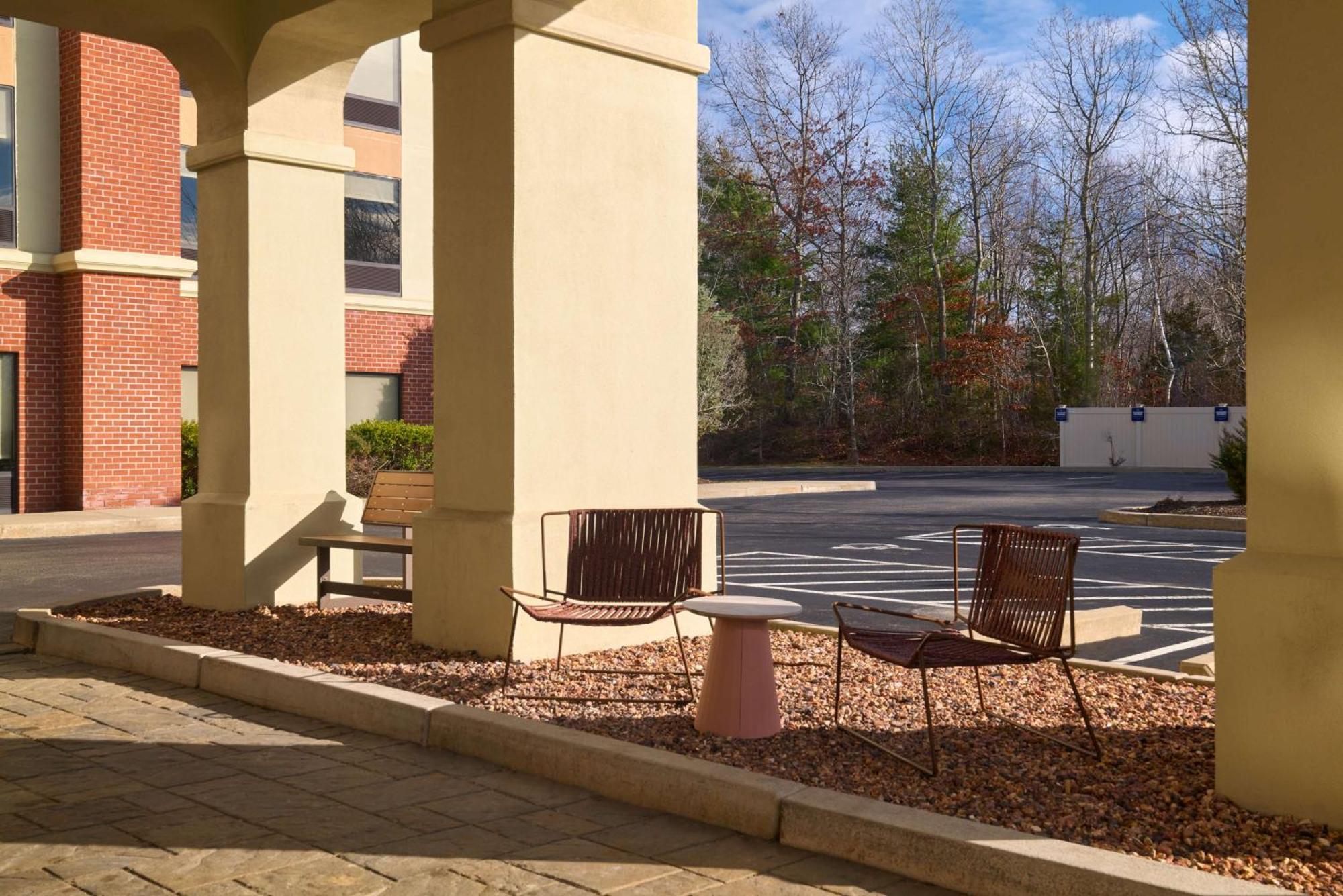 Hampton Inn & Suites Providence / Smithfield Exteriör bild
