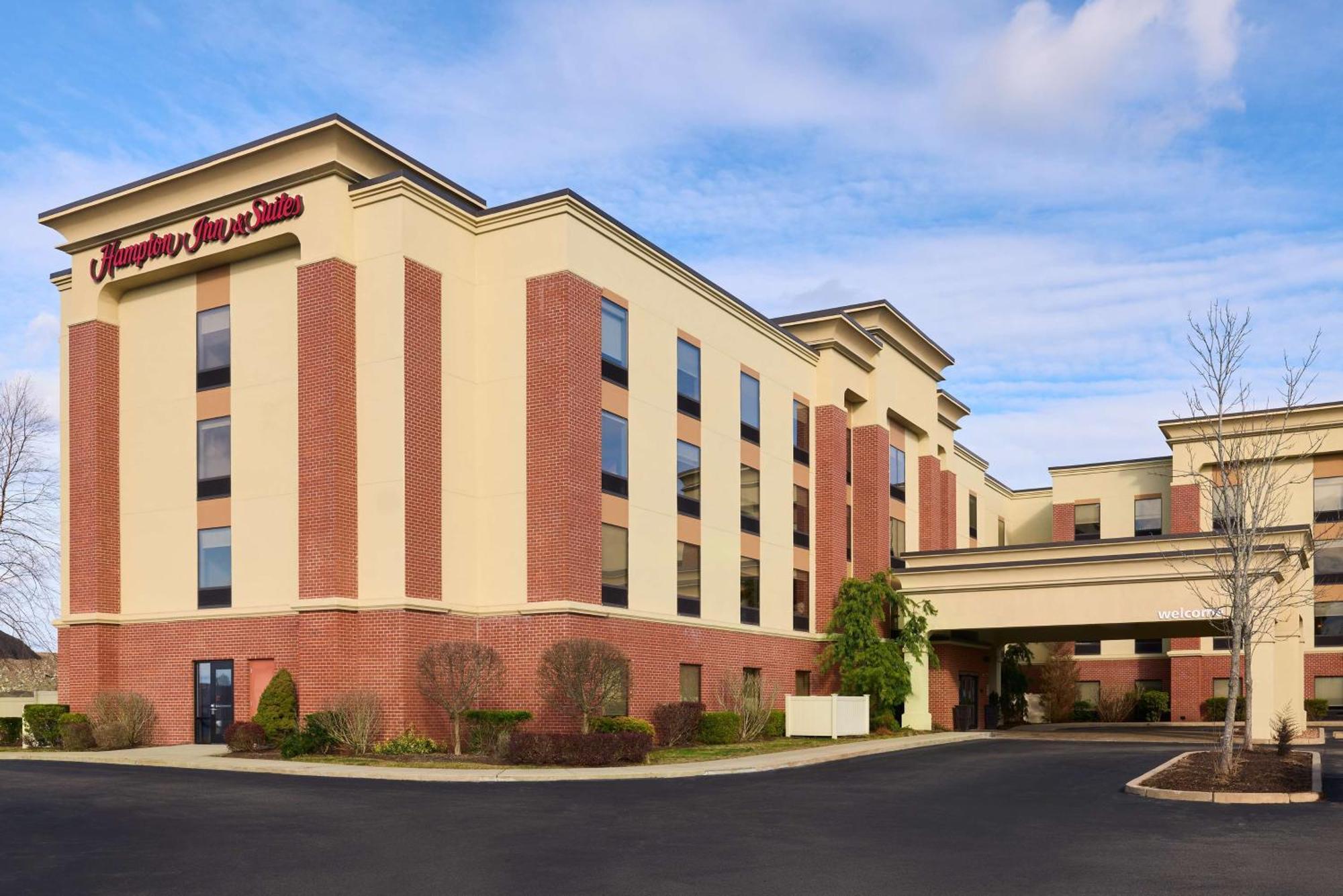 Hampton Inn & Suites Providence / Smithfield Exteriör bild
