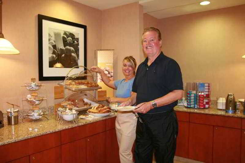 Hampton Inn & Suites Providence / Smithfield Restaurang bild